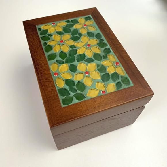 Caixa de Chá em Mosaico Floral P