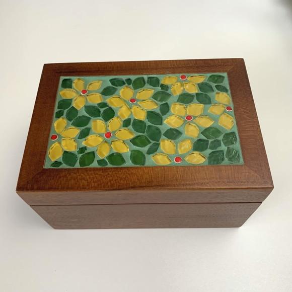 Caixa de Chá em Mosaico Floral P