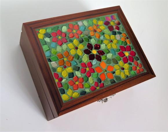 Caixa de Costura em Mosaico Flores