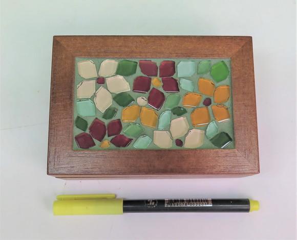 Caixa Porta Cartões em Mosaico Floral