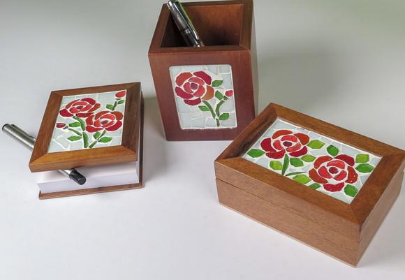 Caixa Porta Cartões em Mosaico Rosas