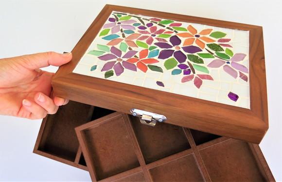 Caixa Porta Jóias em Mosaico Floral