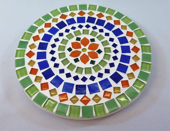 Descanso de Panelas em Mosaico Mandala Floral