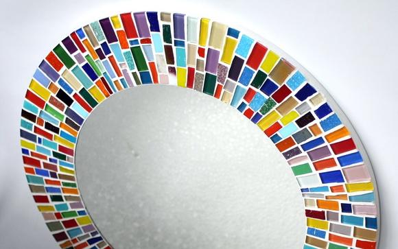 Espelho em Mosaico Colorido