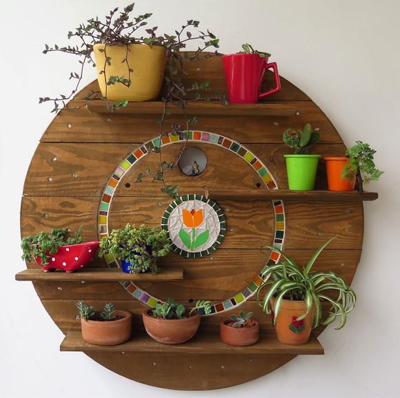 Estante Rústica Sustentável Mosaico para Suculentas Tulipa