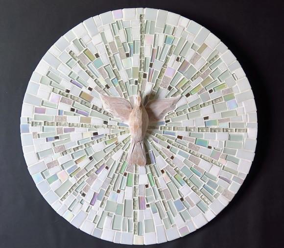 Mandala Divino em mosaico raios brancos