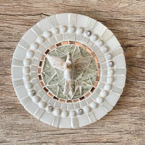 Mandala Divino Espírito Mosaico Branca com Dourado