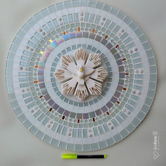 Mandala Divino Espírito Santo Branca 50