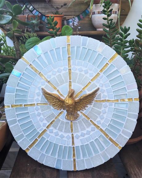 Mandala Divino Espírito Santo Branca e Dourada