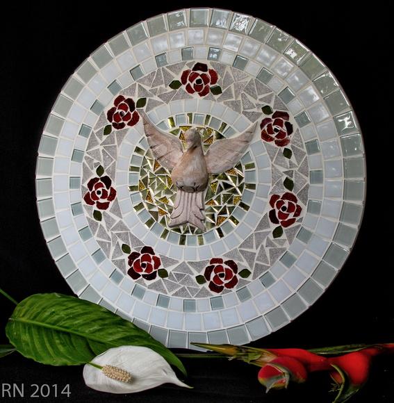 Mandala Divino Espírito Santo com Rosas