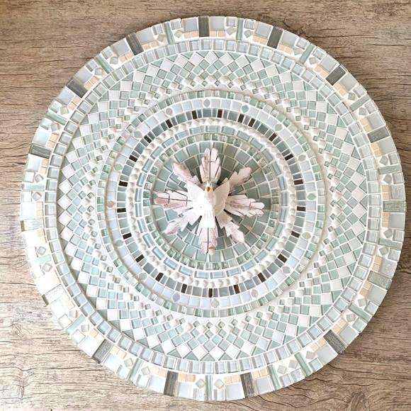 Mandala Divino Espírito Santo em Mosaico