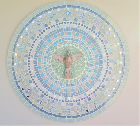 Mandala Divino Espírito Santo em Mosaico