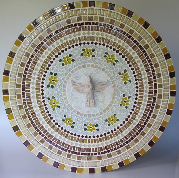 Mandala Divino Espírito Santo em Mosaico
