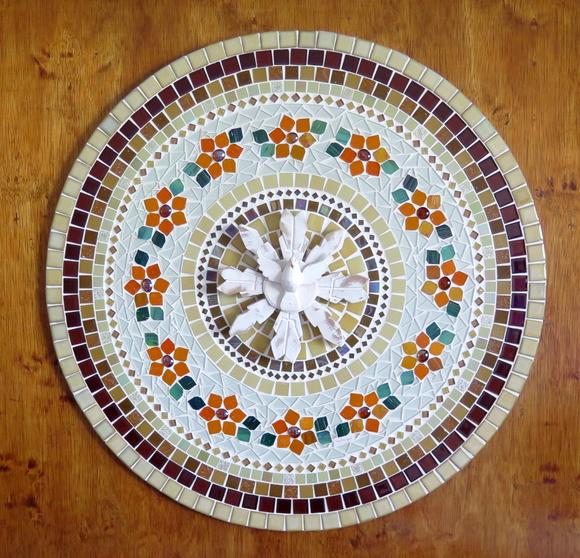 Mandala Divino Espírito Santo em Mosaico