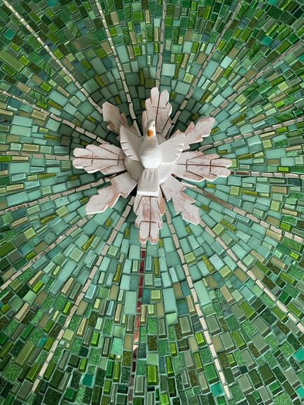 Mandala Divino Espírito Santo em Mosaico Raios Verde