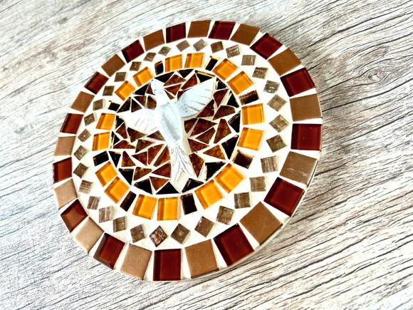 Mandala em Mosaico Divino Espírito Santo