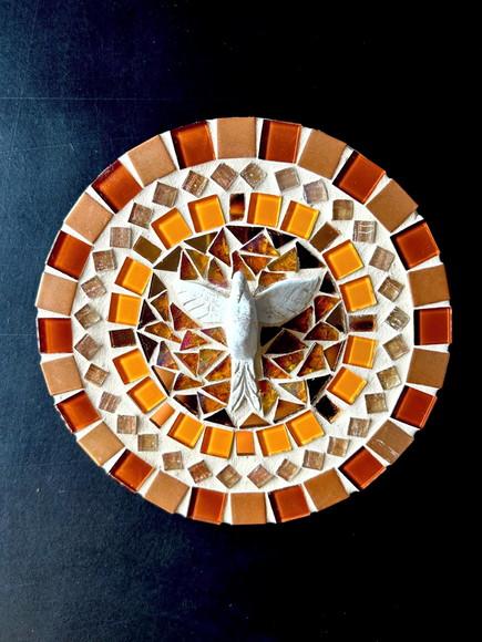 Mandala em Mosaico Divino Espírito Santo