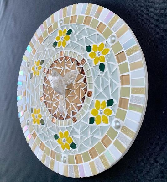 Mandala em Mosaico Divino Espírito Santo