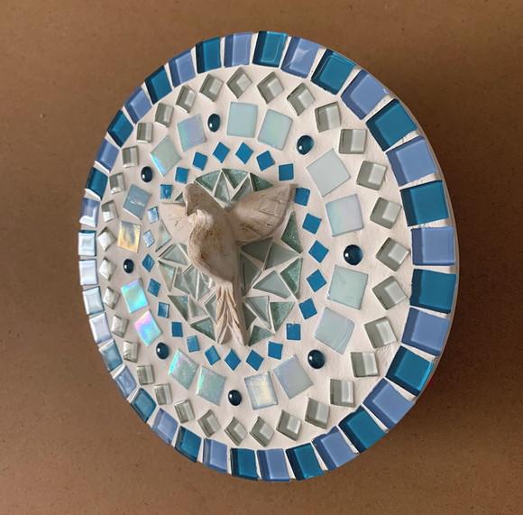 Mandala em Mosaico Divino Espírito Santo