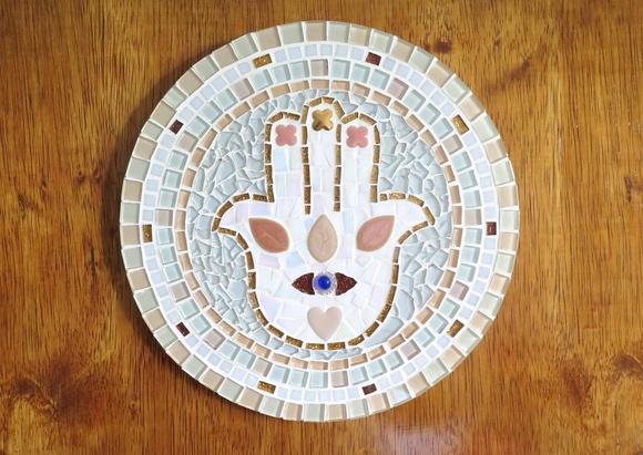Mandala em Mosaico Hamsá