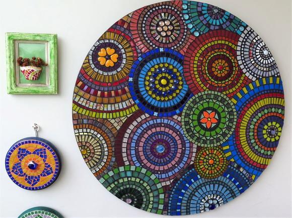 Mandala em Mosaico Multicolorida
