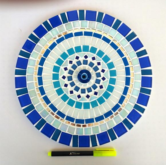 Mandala em Mosaico Olho Grego