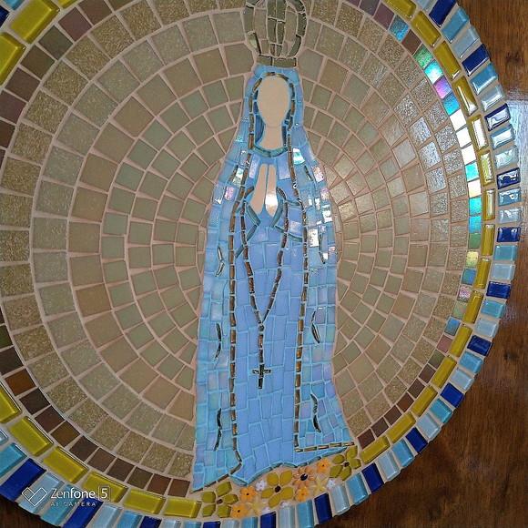 Mandala Nossa Senhora de Fátima em Mosaico
