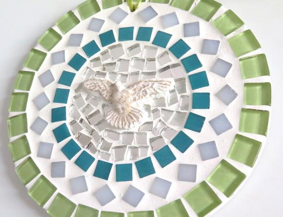 Mandalinha Divino em Mosaico Verde