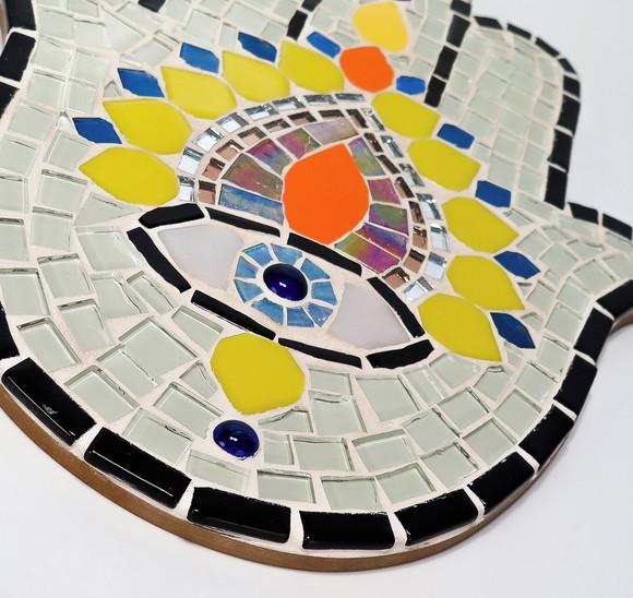 Mão de Fátima ou hamsá em mosaico