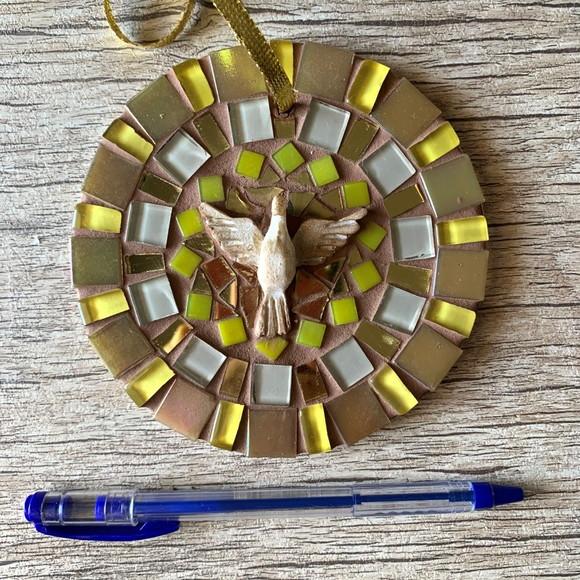 Mini Mandala Divino em Mosaico Amarela