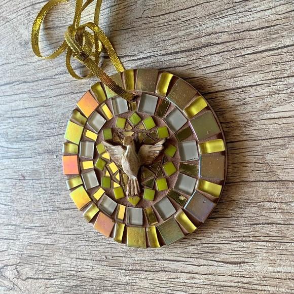 Mini Mandala Divino em Mosaico Amarela