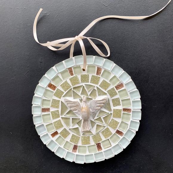 Mini Mandala Divino em Mosaico Perolada