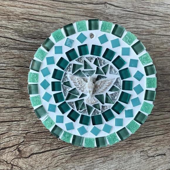 Mini Mandala Divino em Mosaico Verde