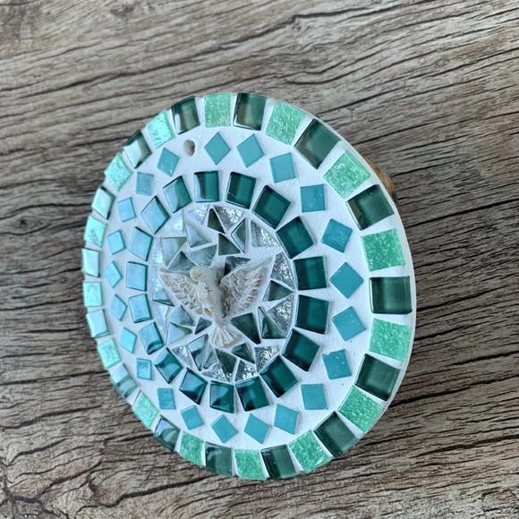 Mini Mandala Divino em Mosaico Verde