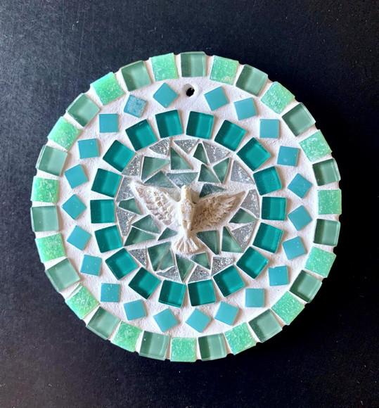 Mini Mandala Divino em Mosaico Verde