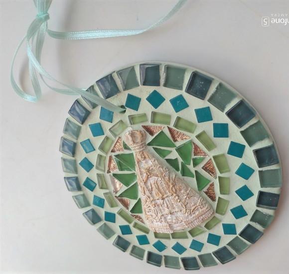 Mini Mandala em Mosaico Nossa Senhora Verde