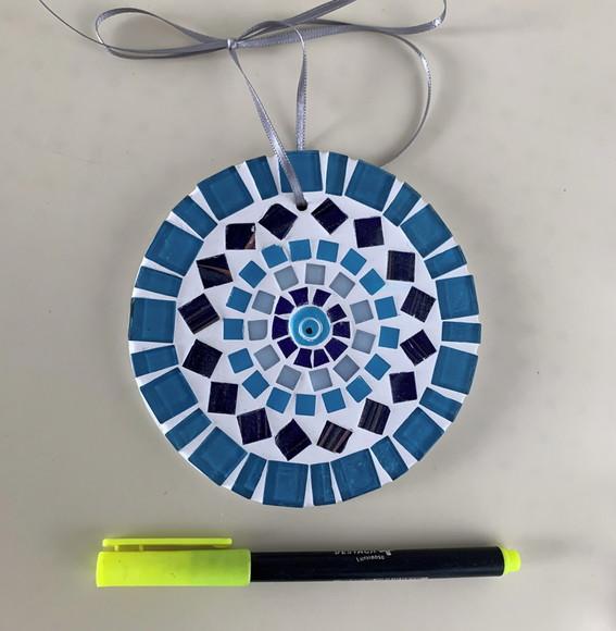 Mini Mandala em Mosaico Olho Grego