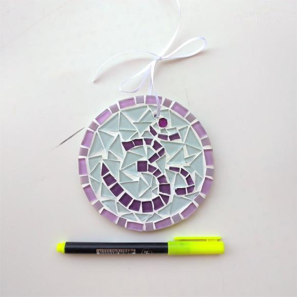 Mini Mandala em Mosaico Símbolo Om