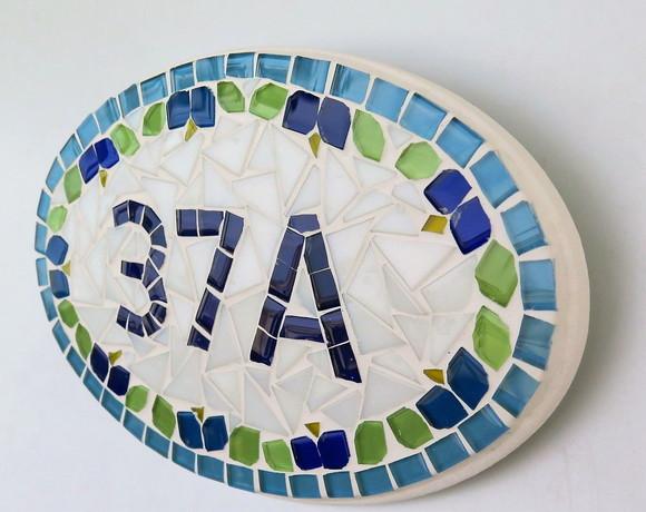 Número Apartamento em Mosaico Floral