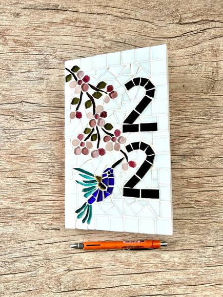 Número para Apartamento em Mosaico Cerejeira e Beija Flor