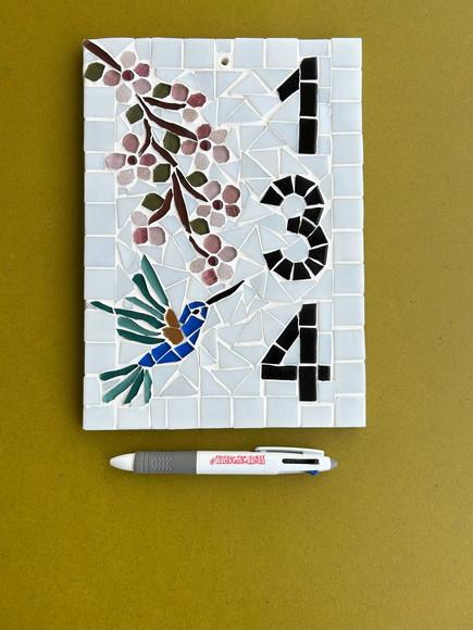 Número para Apartamento em Mosaico Cerejeira e Beija Flor