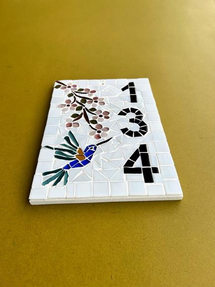 Número para Apartamento em Mosaico Cerejeira e Beija Flor