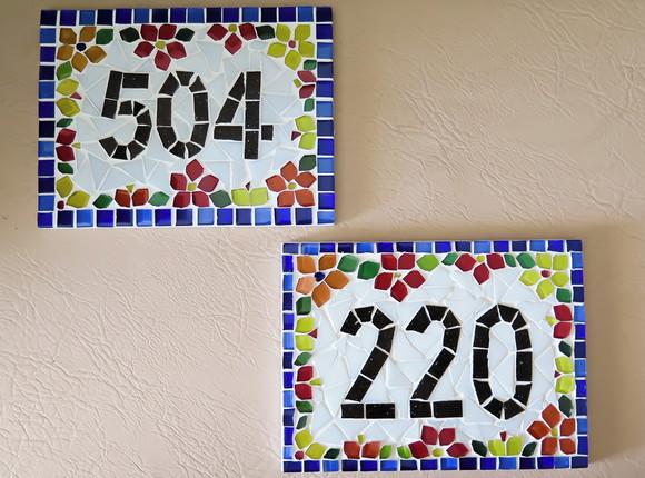 Número para Casa em Mosaico Flores