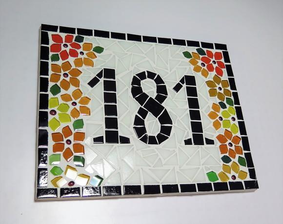 Número para Casa em Mosaico Flores