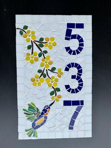 Número para Casa em Mosaico Flores com Beija Flor