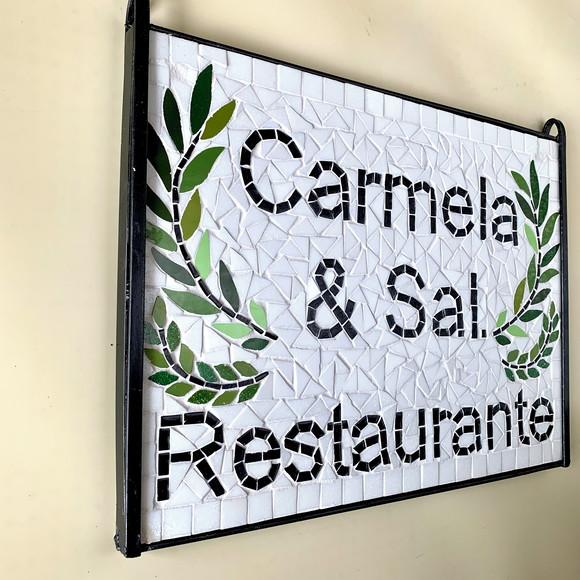 Placa de Identificação em Mosaico para Áreas Externas