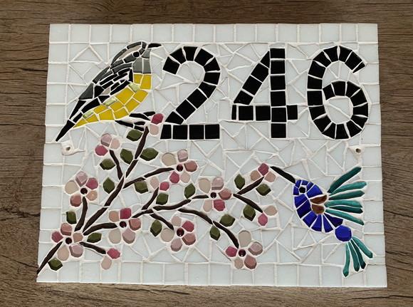 Placa em Mosaico Beija Flor e Cambacica