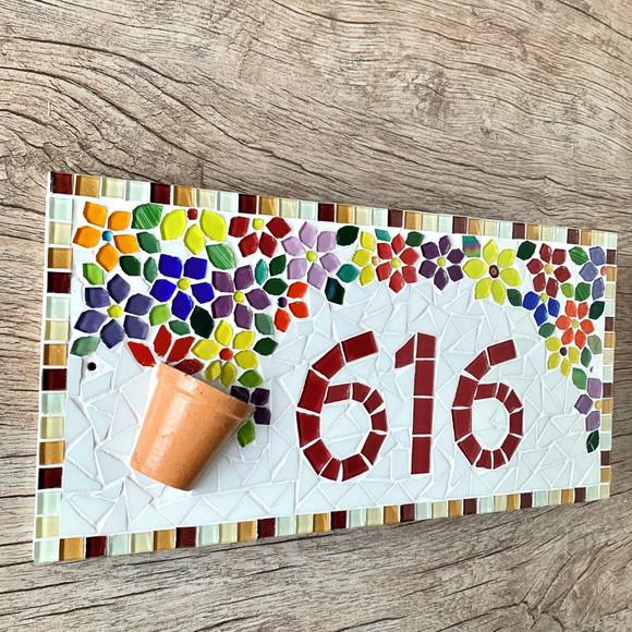Placa Número para Casa em Mosaico Vaso de Flor