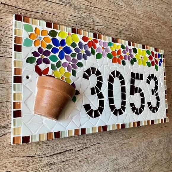 Placa Número para Casa em Mosaico Vaso de Flor