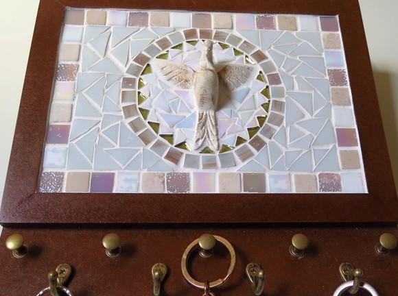 Porta Cartas e Chaves Mosaico Divino Espírito Santo